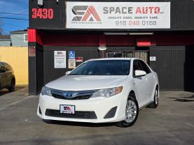 2012 TOYOTA CAMRY SEDAN 4-CYL, HYBRID, 2.5 LITER LE HYBRID SEDAN 4D
