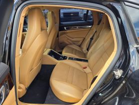 2018 PORSCHE PANAMERA