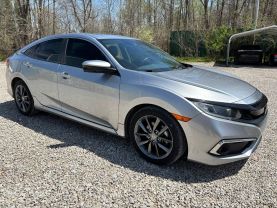 2019 HONDA CIVIC SEDAN 4-CYL, PZEV, TURBO, 1.5 LITER EX-L SEDAN 4D at T&T Repairables - used car dealership in Spencer, Indiana.