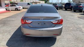 2013 HYUNDAI SONATA SEDAN 4-CYL, PZEV, 2.4 LITER GLS SEDAN 4D