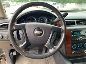 2009 CHEVROLET SUBURBAN 1500 SUV V8, FLEX FUEL, 5.3 LITER LT SPORT UTILITY 4D