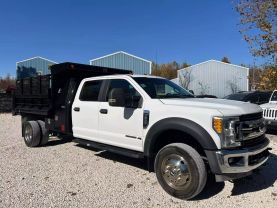 2018 FORD F550 SUPER DUTY CREW CAB & CHASSIS CAB_CHASSIS V8, TURBO DIESEL, 6.7 LITER XL CAB & CHASSIS 4D at T&T Repairables - used car dealership in Spencer, Indiana.