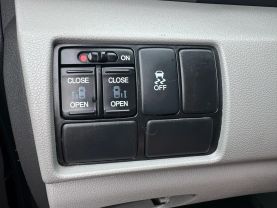 2016 HONDA ODYSSEY VAN V6, I-VTEC, 3.5 LITER SE MINIVAN 4D