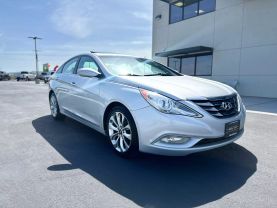 2011 HYUNDAI SONATA SEDAN 4-CYL, 2.4 LITER SE SEDAN 4D - The Auto Lot