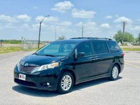 2017 TOYOTA SIENNA PASSENGER V6, 3.5 LITER XLE PREMIUM MINIVAN 4D