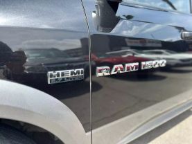 2011 RAM 1500 CREW CAB PICKUP V8, HEMI, 5.7 LITER SLT PICKUP 4D 5 1/2 FT