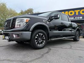 2017 NISSAN TITAN XD CREW CAB PICKUP V8, TURBO DIESEL, 5.0L PRO-4X PICKUP 4D 6 1/2 FT
