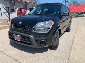 2013 KIA SOUL WAGON 4-CYL, 1.6 LITER WAGON 4D - Becker Auto Sales LLC in Emporia, KS
