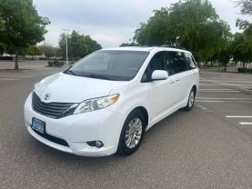 2013 TOYOTA SIENNA VAN V6, 3.5 LITER XLE MINIVAN 4D