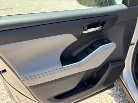 2023 TOYOTA HIGHLANDER SUV 4-CYL, TURBO, 2.4 LITER XLE SPORT UTILITY 4D at T&T Repairables - used car dealership in Spencer, Indiana.