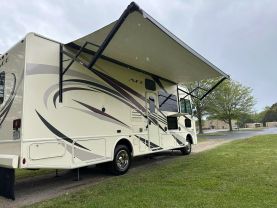 Used 2018 THOR MOTOR COACH A.C.E. CLASS A - 27.2 - LA Auto Star located in Virginia Beach, VA