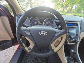 2013 HYUNDAI SONATA SEDAN 4-CYL, PZEV, 2.4 LITER GLS SEDAN 4D