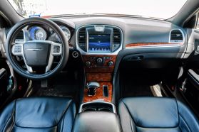 2014 Chrysler 300 - Image 16