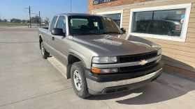 2002 CHEVROLET SILVERADO 1500 EXTENDED CAB PICKUP V8, 4.8 LITER SHORT BED