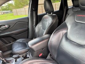 2015 JEEP CHEROKEE SUV V6, 3.2 LITER TRAILHAWK SPORT UTILITY 4D
