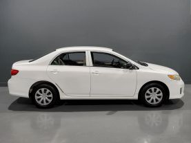 2011 Toyota Corolla - - Image 2