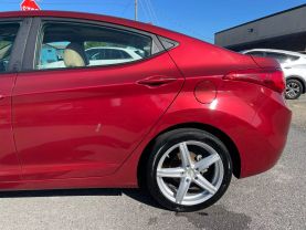2013 Hyundai Elantra - Image 3