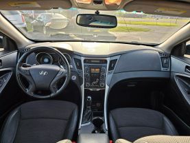 2011 HYUNDAI SONATA
