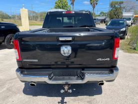 2019 RAM 1500 CREW CAB PICKUP V8, HEMI, 5.7 LITER BIG HORN PICKUP 4D 5 1/2 FT