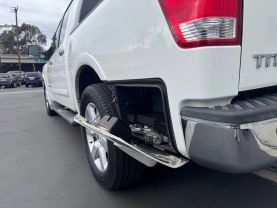 2008 NISSAN TITAN CREW CAB LE PICKUP 4D 5 1/2 FT