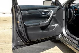 2018 Nissan Altima - Image 40