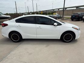 2018 KIA FORTE SEDAN 4-CYL, 2.0 LITER LX SEDAN 4D