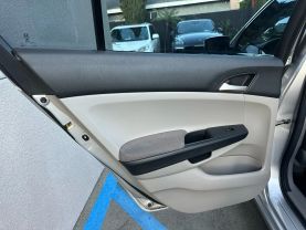 2011 HONDA ACCORD SEDAN 4-CYL, VTEC, 2.4 LITER LX-P SEDAN 4D