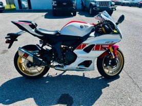 2022 YAMAHA YZF-R7 WORLD GP 60TH ANNIVERSARY EDITION SPORTBIKES - -