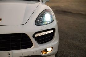 2012 PORSCHE CAYENNE SUV M4851 TURBO