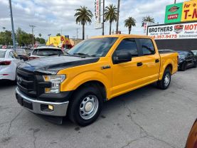 2017 FORD F150 SUPERCREW CAB PICKUP V8, FLEX FUEL, 5.0 LITER XL PICKUP 4D 5 1/2 FT