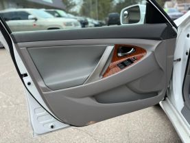 2009 TOYOTA CAMRY SEDAN 4-CYL, 2.4 LITER XLE SEDAN 4D