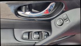 2017 Nissan Rogue S Sport Utility 4d - Image 18