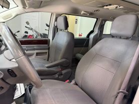 2010 CHRYSLER TOWN & COUNTRY