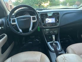 2012 CHRYSLER 200