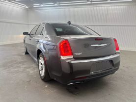 2016 CHRYSLER 300