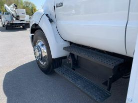 2004 FORD F-650 SUPER DUTY NON CDL MECHANIC CRANE TRUCK 7,500 LBS IMT CRANE MECHANIC CRANE TRUCK 7.2L L6 DIESEL F650 REGULAR CAB - Eddies Auto Sales