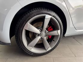 2019 VOLKSWAGEN GOLF GTI HATCHBACK 4-CYL, TURBO, 2.0 LITER SE HATCHBACK SEDAN 4D