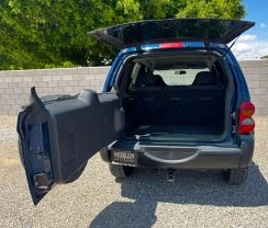 2003 JEEP LIBERTY SUV V6, 3.7 LITER SPORT UTILITY 4D