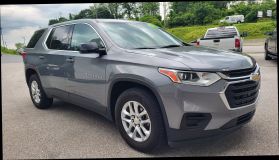 2018 Chevrolet Traverse Ls Sport Utility 4d - Image 7