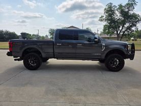2017 FORD F250 SUPER DUTY CREW CAB PICKUP V8, TURBO DIESEL, 6.7L PLATINUM PICKUP 4D 6 3/4 FT