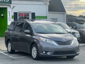 2015 TOYOTA SIENNA VAN V6, 3.5 LITER XLE MINIVAN 4D