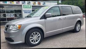 2019 Dodge Grand Caravan Passenger Sxt Minivan 4d - Image 2