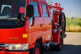 1997 TOYOTA DYNA TRUCK 15B FIRE TRUCK