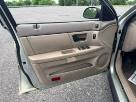 2004 FORD TAURUS SEDAN V6, 3.0 LITER SE SEDAN 4D