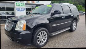 2014 Gmc Yukon Denali Sport Utility 4d - Image 2