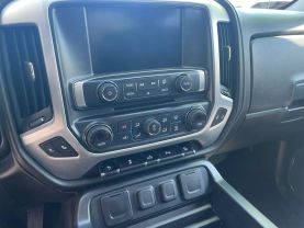 2018 GMC SIERRA 1500 CREW CAB PICKUP V8, ECOTEC3, 5.3 LITER SLT PICKUP 4D 5 3/4 FT