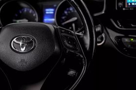 2018 TOYOTA C-HR SUV 4-CYL, 2.0 LITER XLE PREMIUM SPORT UTILITY 4D