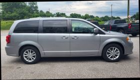 2019 Dodge Grand Caravan Passenger Sxt Minivan 4d - Image 6