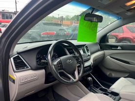 2017 HYUNDAI TUCSON SUV 4-CYL, TURBO, 1.6 LITER LIMITED SPORT UTILITY 4D