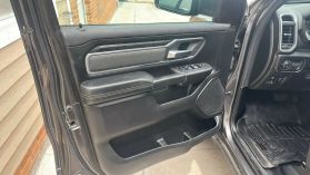2019 RAM 1500 CREW CAB PICKUP V8, HEMI, 5.7 LITER BIG HORN PICKUP 4D 5 1/2 FT